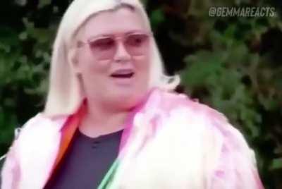 My 🪄 Enchantrass 🧚‍♀️ to my ADC whenever the enemy Rengar Ults 🐺