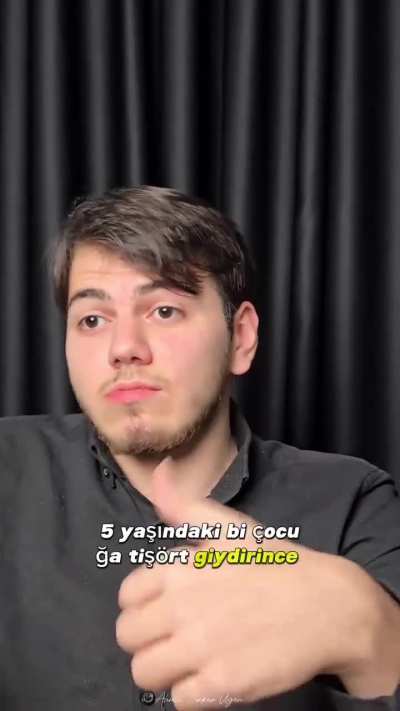Ne diyor bu allahını siktiğim