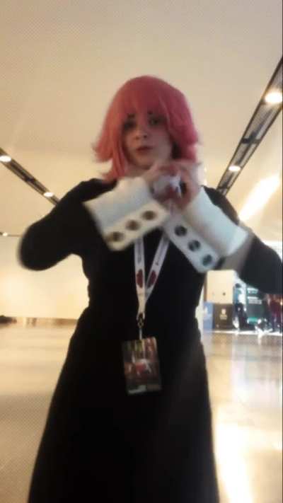 Crona waiting for Maka to come get them from the moon