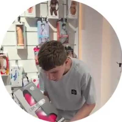 Економіст видає базу