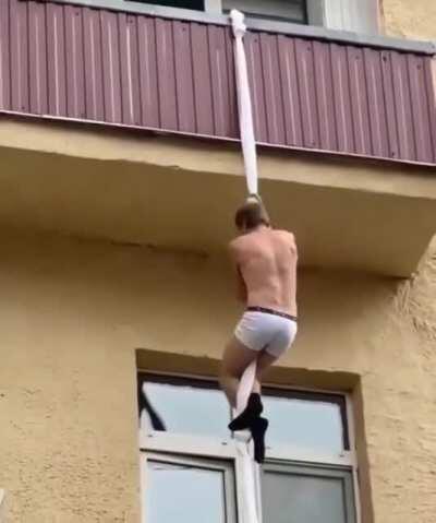 Completely staged, unfunny, unoriginal BS, that has no payoff.