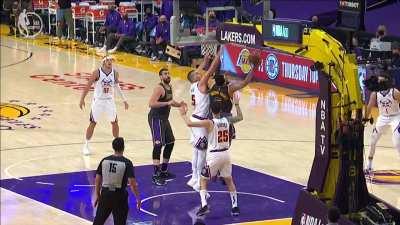 [Highlight] THT with the clutch rebound and bucket on Jokic!