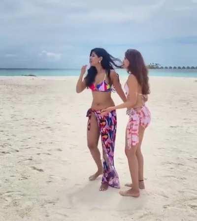 Aayushi Malik & Sakshi Malik (New)