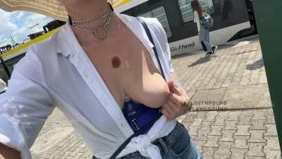 quick boob flash at the station tuuut tuuuut [OC]