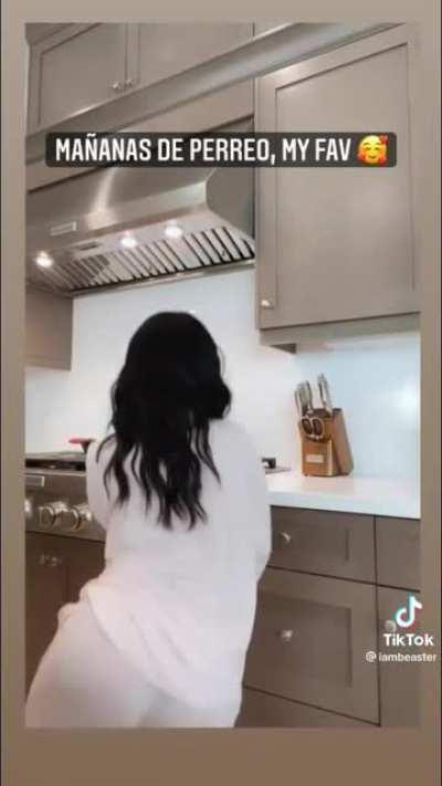 reactivemos este grupo, becky lo exige