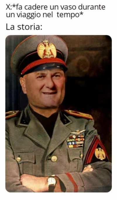 Meme perla sfida settimanale #3 (grazie a u/It'sfrank25 per aver editato l'immagine di duce scotti)