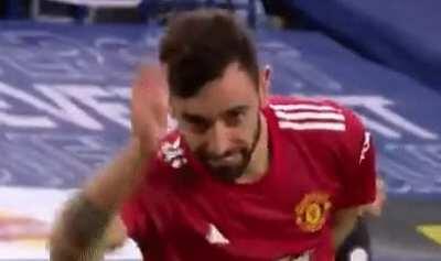 Bruno hat-tip gif for your delectation