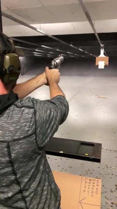 Smith & Wesson 500 Magnum in slow motion