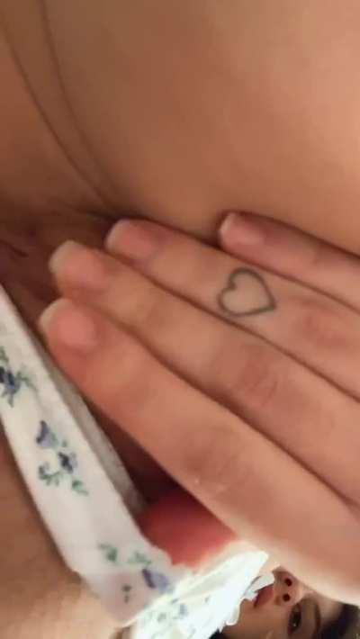 the only condition to enter my room is to be without clothes