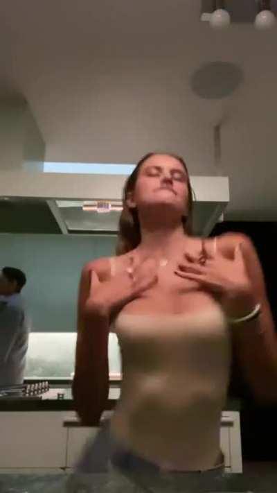 Dancing without bra on