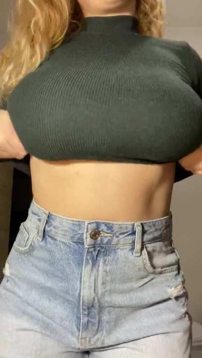 I wanted to cheer up your monday!