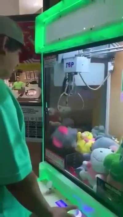 When a claw game works too well