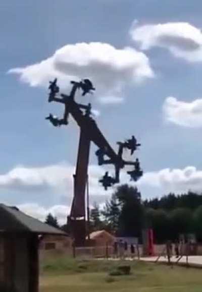 Carousel coming from '45