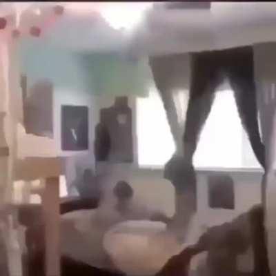 aw hels naw they kiled the scientits from 1/2 live