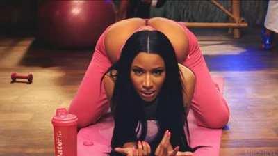 Nicki Minaj has my cock throbbing