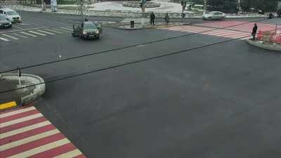 Galați, la intersecția bulevardului George Coșbuc cu strada Brăilei.