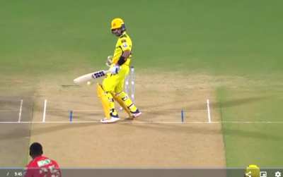 Old slowpoke Rahane gets hit by Rabada bouncer