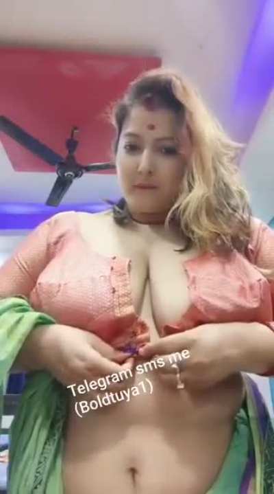 Hot videos show available