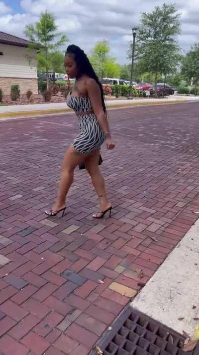 Thick n Gorgeous 😍😍😍