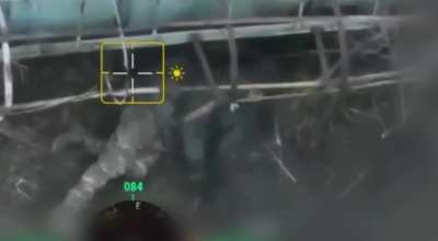 Hornets of Dovbush (68th Jaeger Brigade) drop a grenade on a Russian in the Pokrovsk area [29.12.24]