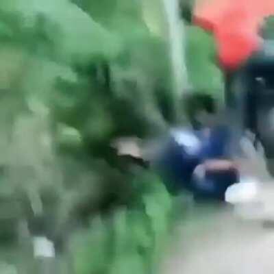 Foi bater no Xande e tomo