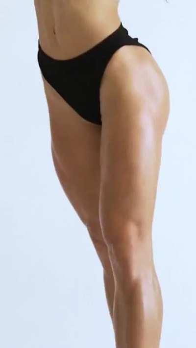 Alexandra Blaze (@sasha.blaze)