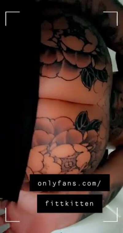 Follow me Sydney boys 👅