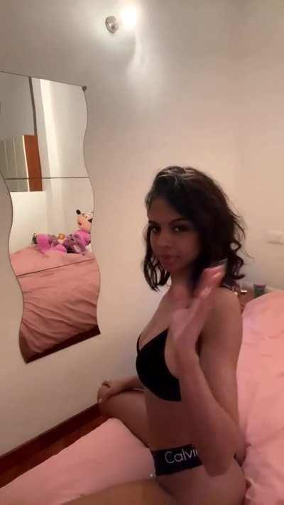 I'm home alone.. please cum over