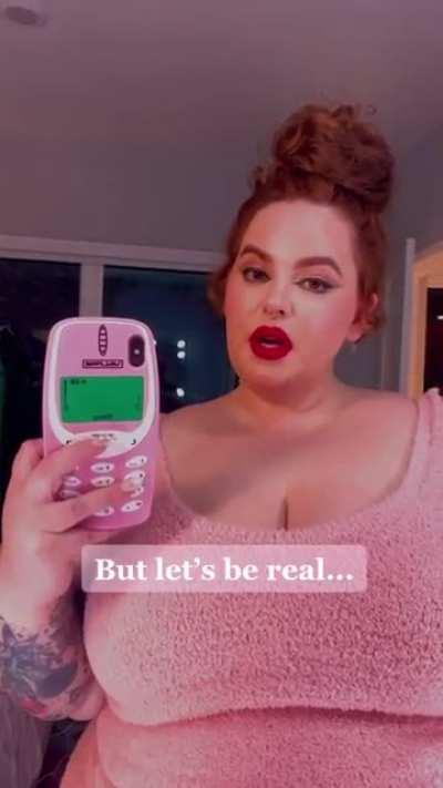 Tess Holliday never disappoints