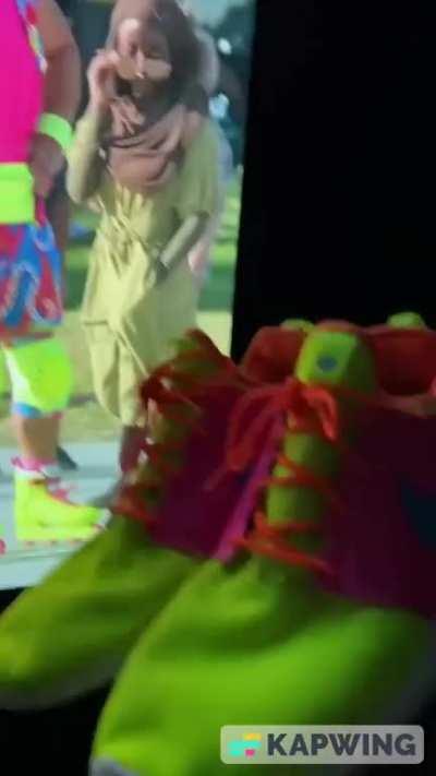 I added “Alien” from the Black Mesa OST over the Barbie Shoe Rant. Best thing I’ve ever made.