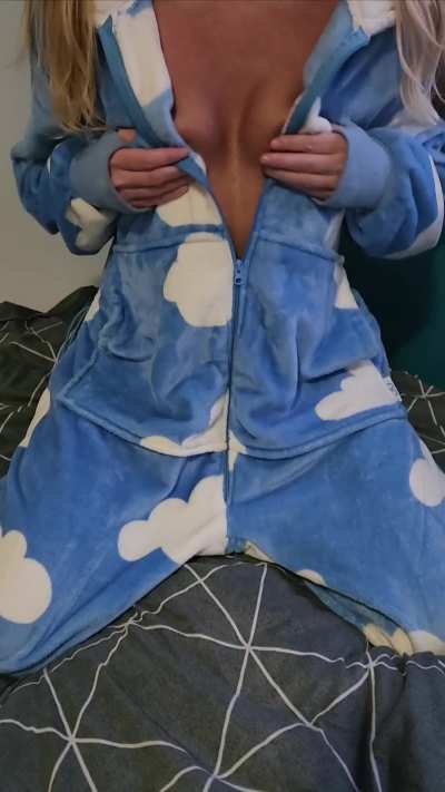 Valentines Day Teasing 😘