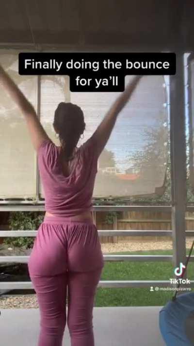 Guys check out U/Madi_jiggles new Reddit page 😍🍑