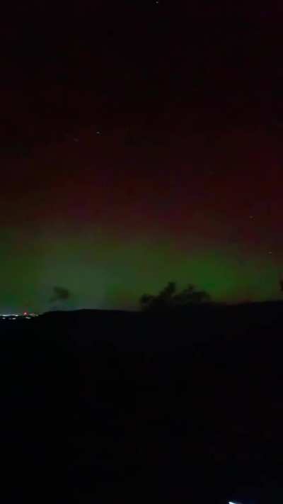 In October while taking pictures, I was just curious what would happen if I tried a phone video of an aurora not expecting anything other than potato. I unintentionally tracked a 4-5 second fireball meteor for several seconds without noticing until watchi