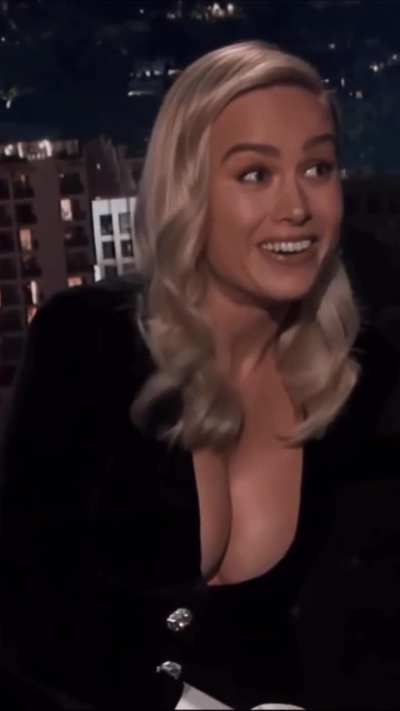 Holy shitt I still can’t believe she blessed us like this🥵I’ve been worshipping her ever since and you should too