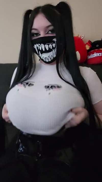 hey you! look at my booba