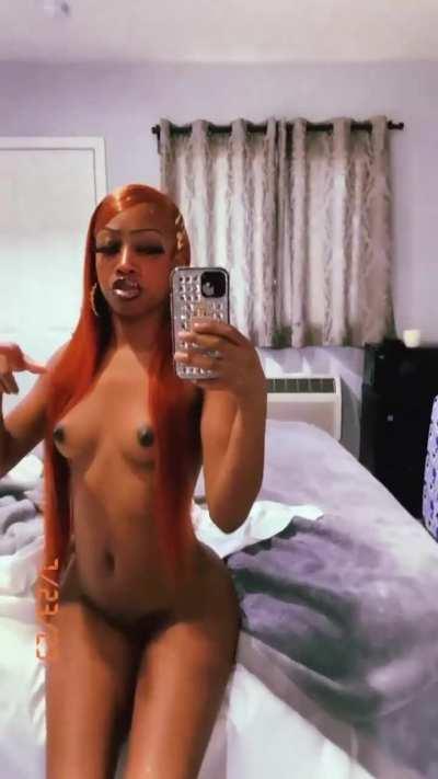 Tell me I’m sexy baby 😈