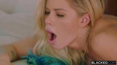 Jessa Rhodes - Jessa laying flat and getting pounded