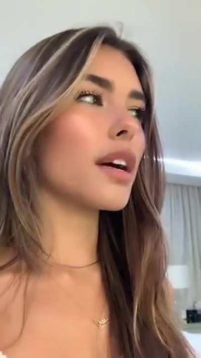 Madison Beer - Instagram Live