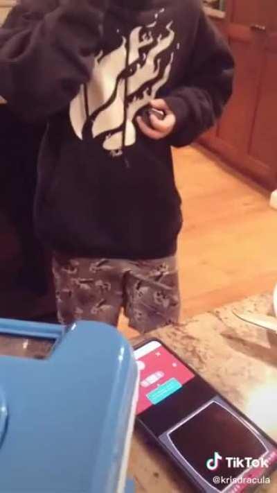 Girl gets her phone stuck in phone jail for 2 days by accident