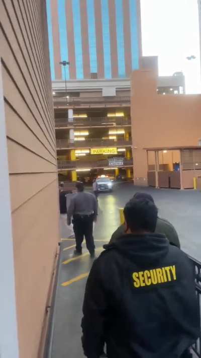 Woman refuses to follow through transaction after man paid