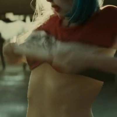 Can’t sleep, might as well jerk off to Margot Robbie as Harley Quinn