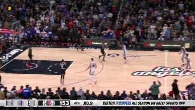 [Highlight] Malik Monk buries the triple to tie the game and Kawhi's heave doesn't go in as games goes to OT tied at 153 in regulation