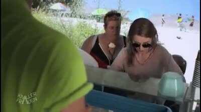 Nice ice cream holder