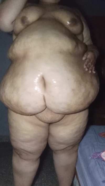 Wet to make it shine more