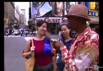 A young Joe Rogan and Dave Chappelle rate NYC boobs