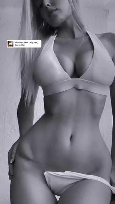 Zienna Eve Sonne 2022-05-05 (@ziennasonne) [Instagram]