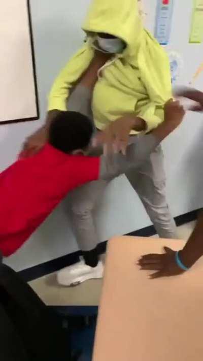 who won short kid or tall kid