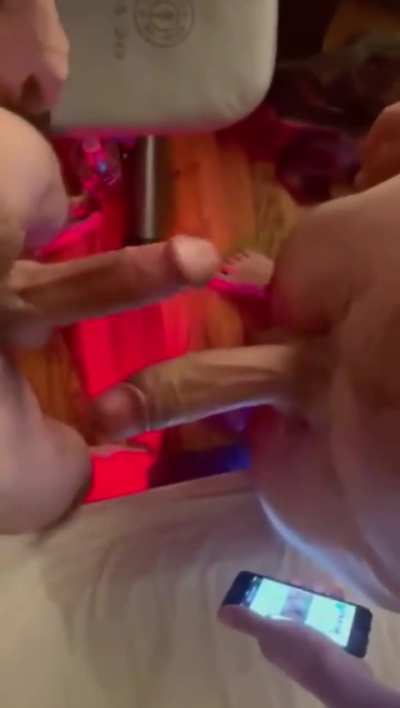 Massive bwc stud here. There's no better feeling than finding other buds with huge meaty cocks and feeling our fat beefy shafts throbbing. Where my 9