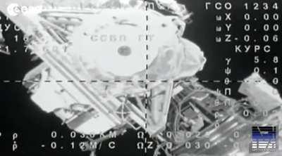 Astronaut panics on a comm feed after a UFO/UAP passes near ISS