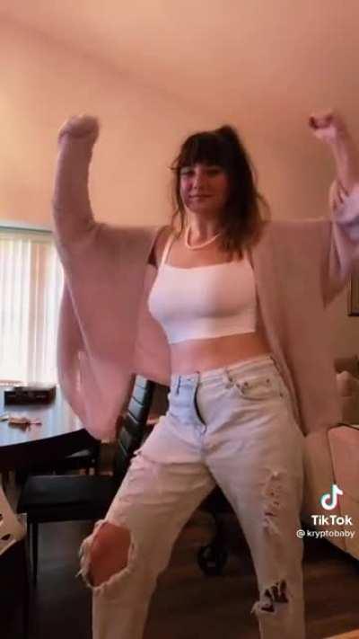 Wiggles & Jiggles Like Jell-O 😊